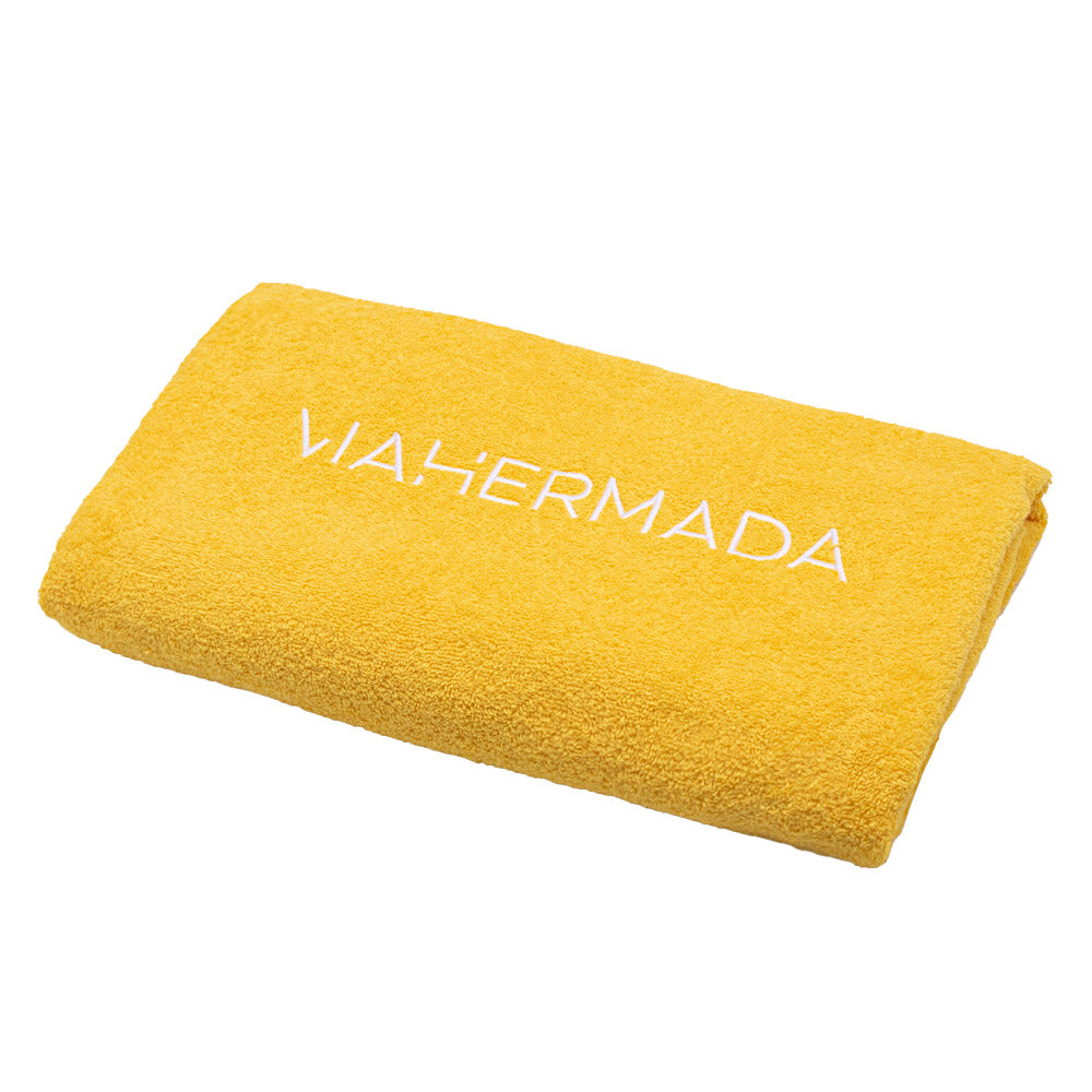 VIAHERMADA Silky Shampoo 250ml  Mask 250ml Silky Oil 50ml + Asciugamano da mare giallo OMAGGIO